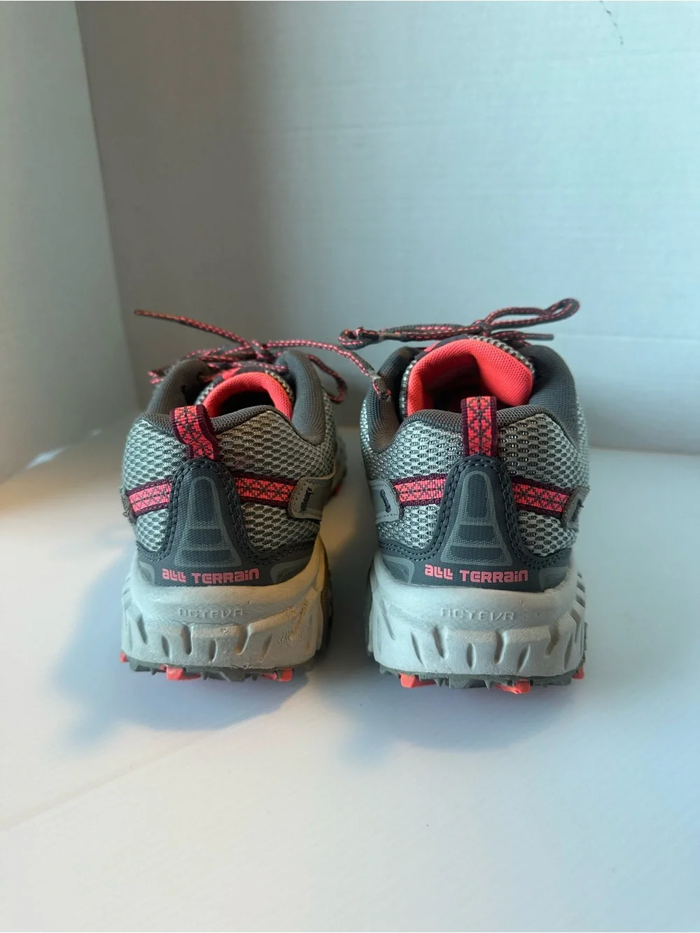 New Balance 412 v3 Trail Running Shoes Women's Size 9.5 Grey Coral Athletic